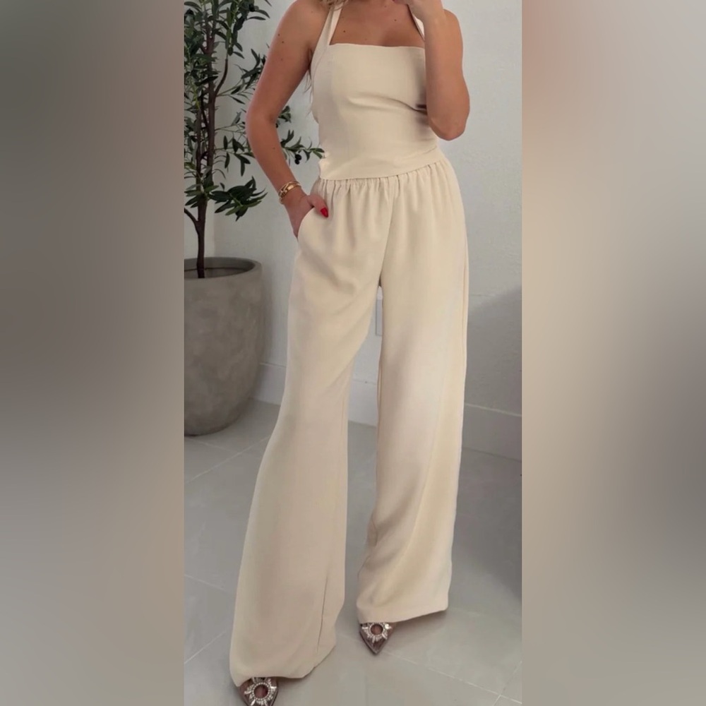 Cream Halter Set Evenuel from Miami O Clock Shop
